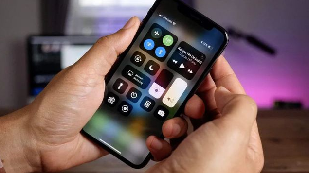 景东苹果手机维修分享iPhone 12信号差怎么办 
